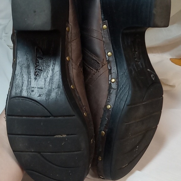 Clarks brown buckled ankle boots size 7.5 - Picture 7 of 8